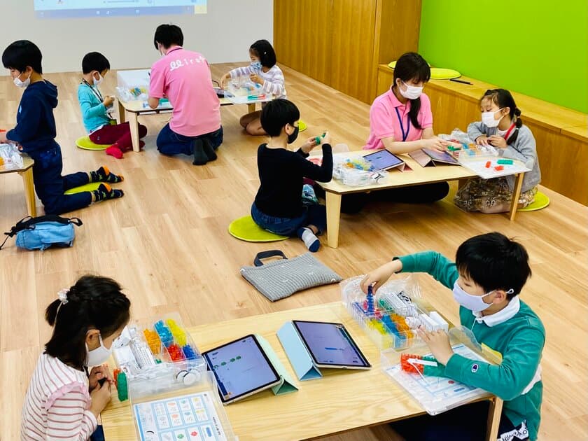 未就学児～中学生対象　夏休みプログラミングイベント　
一都三県の学童保育施設と提携し2021年7月27日より開催