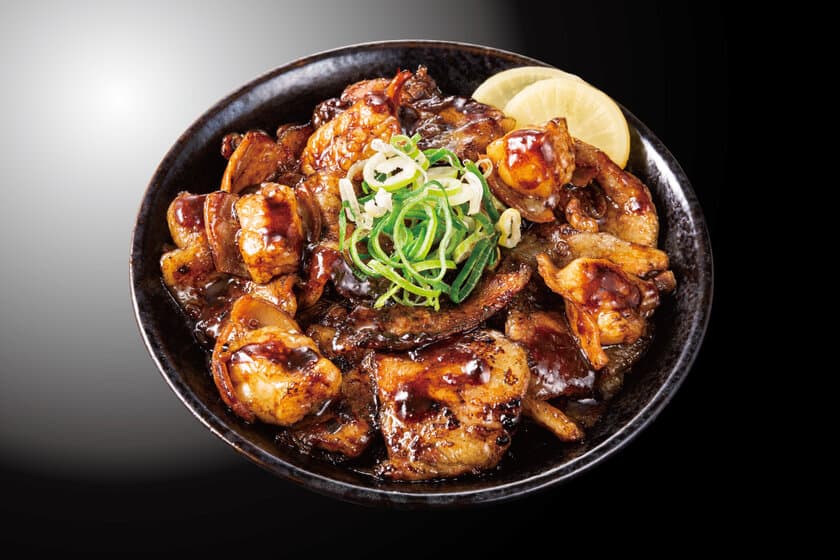 『炭焼BLACK』の香ばしさが食欲を叩き起こす！
7/1(木)全国のすた丼屋で『炭焼き牛ホルすた丼』を発売