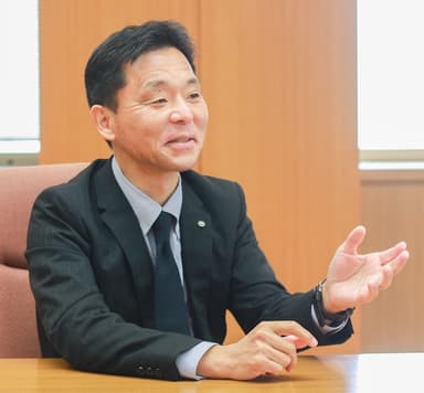 経営管理部行政経営課長 室伏 康男氏 コメント