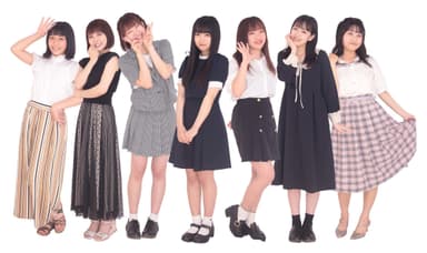 左から 橋本 涼香 / 橘 聖 / 七瀬 葵 / 本崎 一湖 / 佐倉 杏樹 / ゆきの ゆう / 星田 姫菜