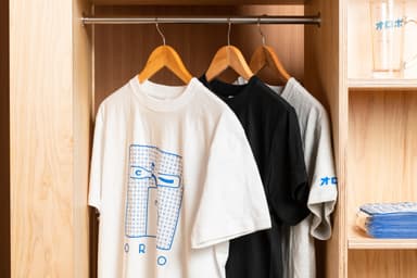 オロポTシャツ