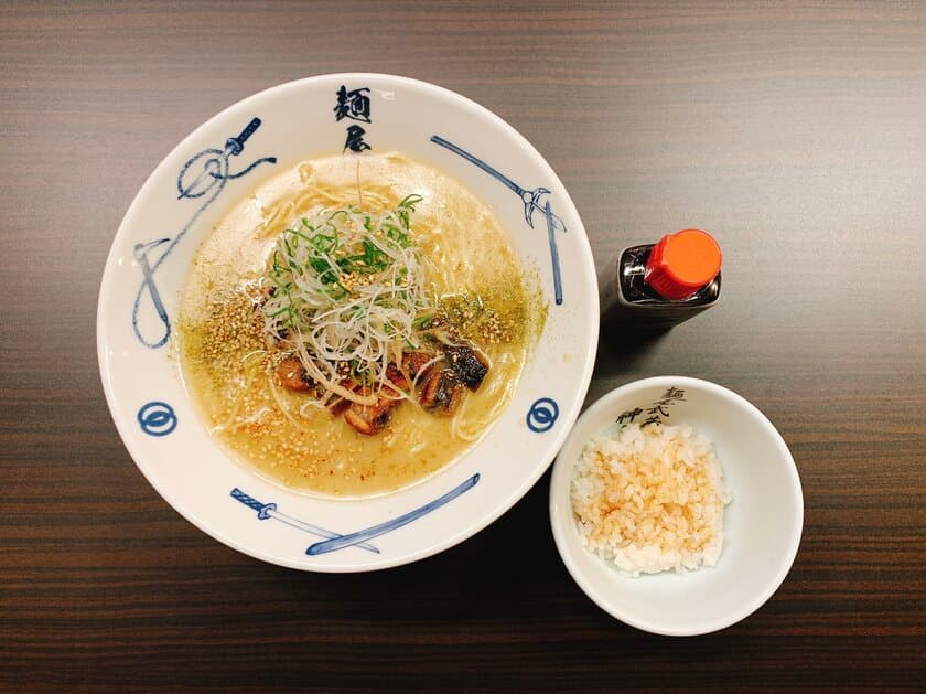 唯一無二のうまいを造る　麺屋武蔵と無投薬の山田の鰻　
異色のコラボ「鰻ラーメン」　期間限定でデビュー