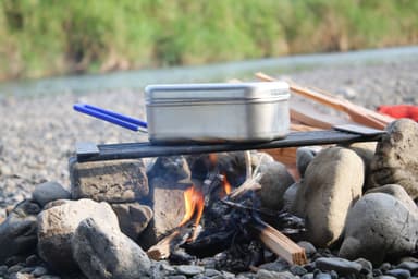 自然の中で食べる食事は格別