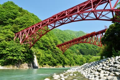 新山彦橋