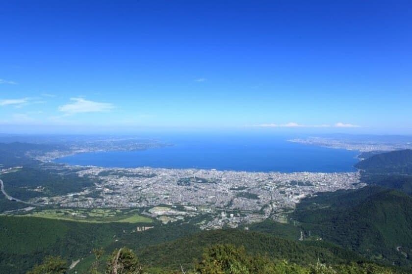 【別府ロープウェイ】
～夏休み最後の思い出は別府ロープウェイで～
大分県民限定　大人1名につきお子さま1名を無料