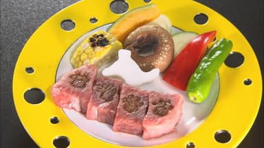 松伯亭あづま荘「肉球ステーキ」