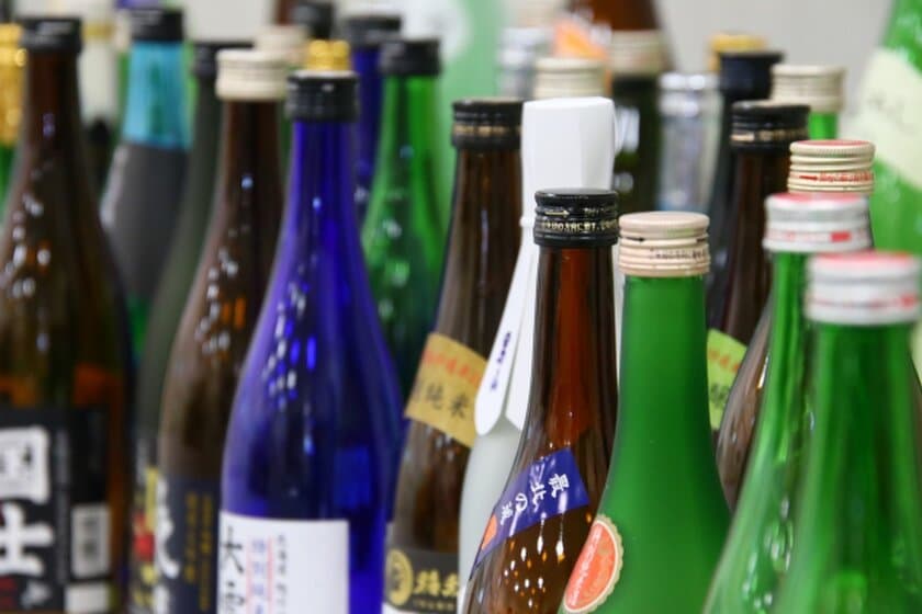 本当にお酒は悪者なのか？
コロナで失われた「飲みニケーション」で苦境の酒類業界　
～4度目の緊急事態宣言　
「横浜店」店頭販売開始・初月から好調！～