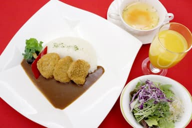 勝つカレー(ヒレカツ)～受験に勝つ！