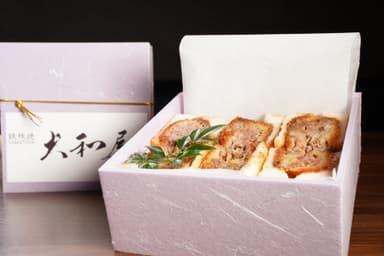 館山メンチカツサンド1&#44;500円(税込)