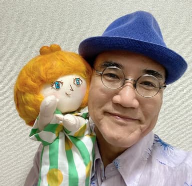 店長・安田とメインキャラクター「さっちゃん」