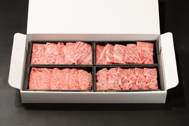 2021年9月お届け商品(愛知県 / 4等級以上！みかわ牛　焼肉4部位食べ比べ)