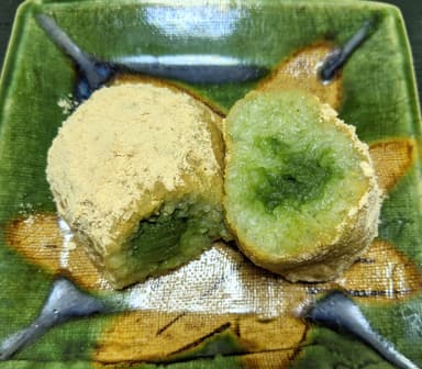 「京都抹茶餡」を入れたおはぎ