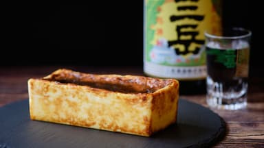 島に恋するバスクチーズケーキ(屋久島の三岳使用)