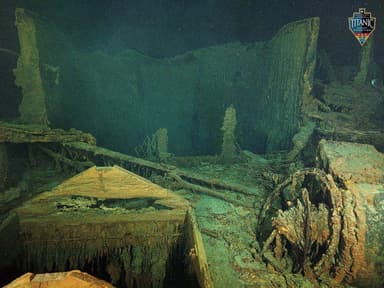 20210730-tse-m4-ogi-00006-titanic-wreck.jpg