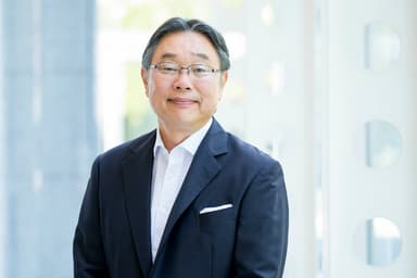 【代表取締役社長CEO　杉原 博茂】