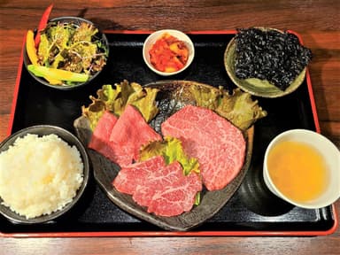 ランチメニュー「本日の赤身盛定食 ￥3&#44;000」