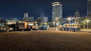 HAT神戸なぎさ公園でのコンテナ型出店