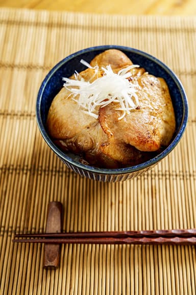 ぶたいち　豚丼