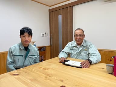 試作をしてくださった山内さん(左)と藤井社長