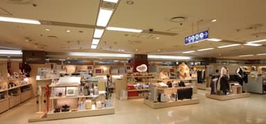 京王百貨店 新宿店6F　「カタログハウスの店 セレクト」店内の様子