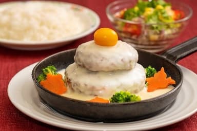 鏡餅風お正月ハンバーグセット