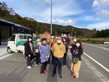 明治大学農学部　飯舘村での栽培作業