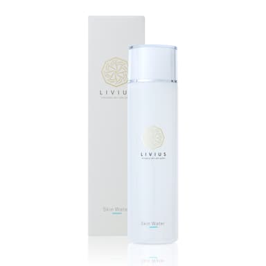 LIVIUS 化粧水 200ml 通常小売価格　11&#44;000円(税込)