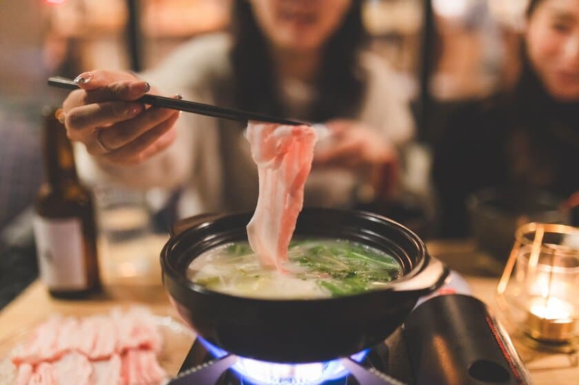 オシャレなこたつテラスで味わうお肉のお鍋料理
『こたつテラス de しゃぶしゃぶプラン』を1/5提供開始！