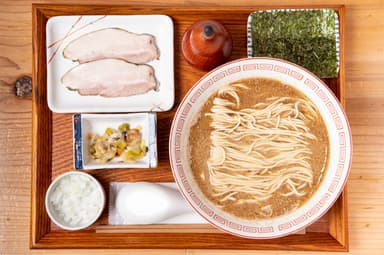 未利用魚で作る絶品海富そば定食