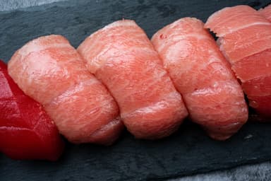 こちらの本マグロの寿司も食べ放題