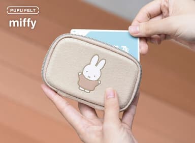 PUPU FELT miffy カードケース