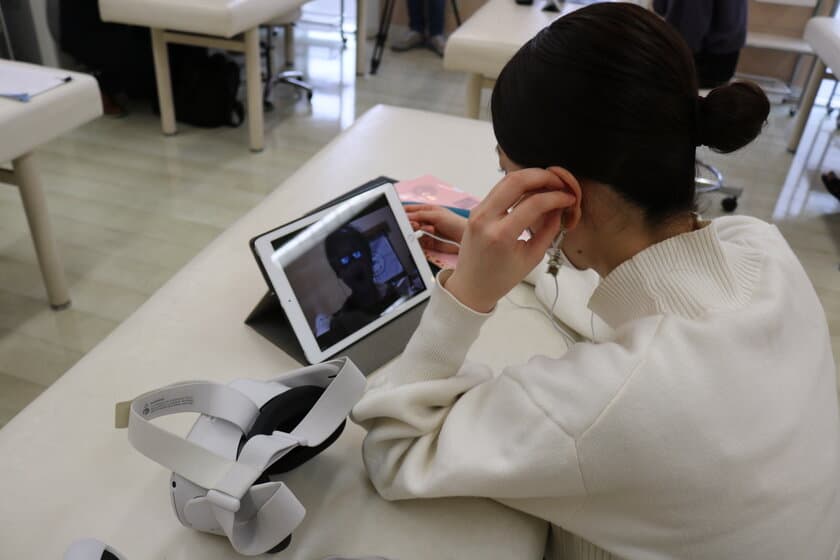 ミス・パリエステティック専門学校(名古屋校)の学生を対象に、
VR英会話サービス「メタバース留学」の体験レッスンを実施