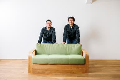 株式会社 丸庄＆ロボ家具