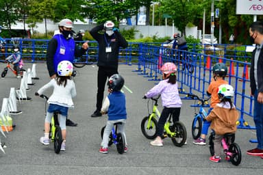 「楽しむ」キッズバイクエリアの風景