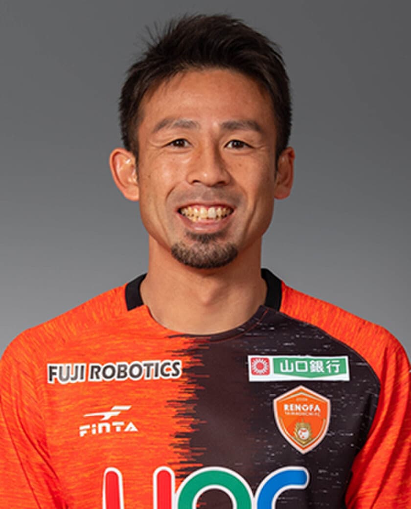 『Jリーグ／レノファ山口FC』
山瀬功治選手とスポンサーシップ契約を締結。
血液データに基づいた医学的なアプローチで
パフォーマンスの向上をサポート。