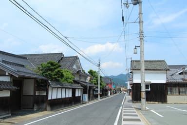 古民家の並ぶ街並み