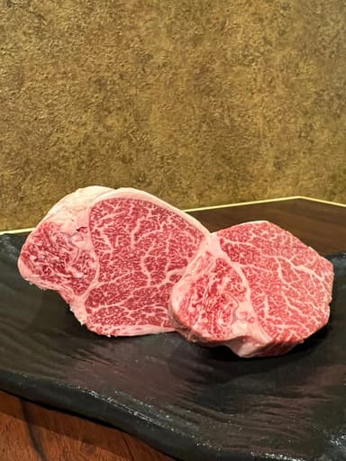 赤字覚悟！ヒレ肉