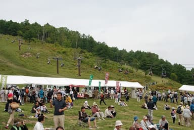 湯の丸高原つつじ祭イベント日