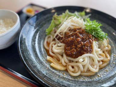 「冷やし坦々うどん」