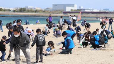 潮干狩りの前にみんなで「プラ干狩り」！！