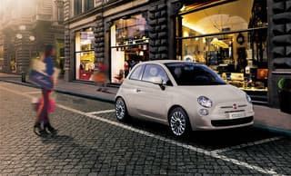 街乗りにも快適な可愛いFIAT 500