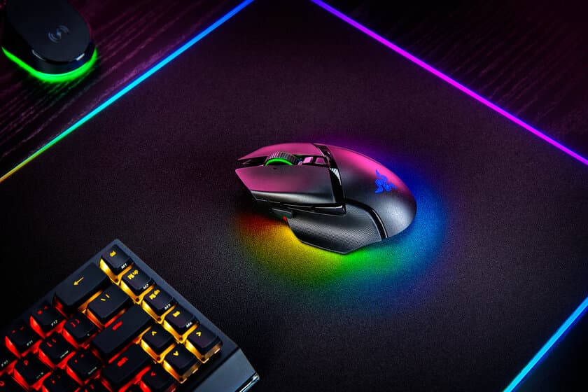 人間工学に基づく最新鋭ゲーミングデバイス
「Razer Basilisk V3 Pro」と「Razer Ornata V3」
の2機種を9月2日(金)に発売