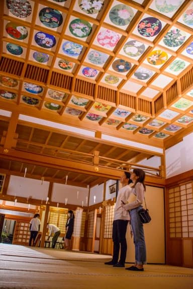 飛鳥光の回廊　橘寺