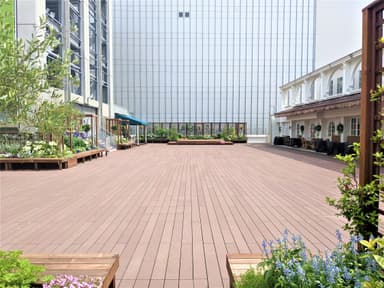 ★A館3階GREENING広場