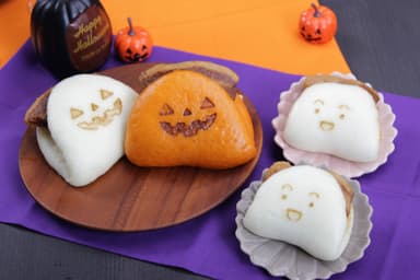 ハロウィン角煮まんじゅうとハーフ角煮まんじゅう