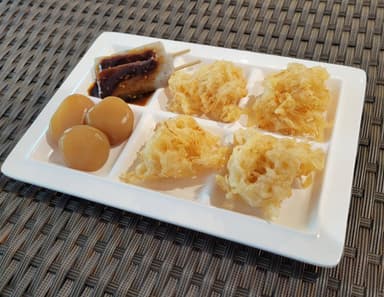 生芋糸こんにゃくのかき揚げ、田楽みそおでん、ほっこり煮