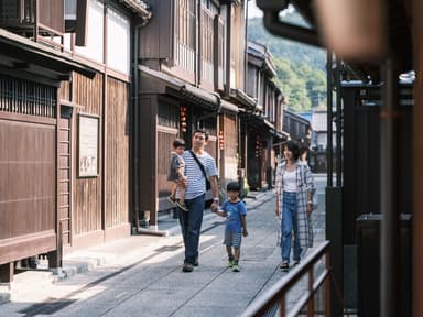 【SPOT2】湊町でお買い物を愉しむ