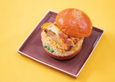 【手づくりのデリとパンcafe cocona】かつ丼バーガー