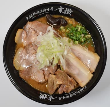 【元祖新潟濃厚味噌 東横】新潟濃厚味噌チャーシュー麺