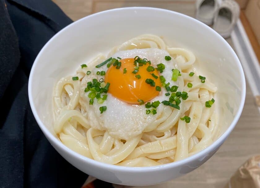 低糖質スイーツ専門店の新たな挑戦は、まさかの“うどん”！？
鹿児島「パティスリールヴェール」が
『本格手打ち讃岐うどん』販売開始！